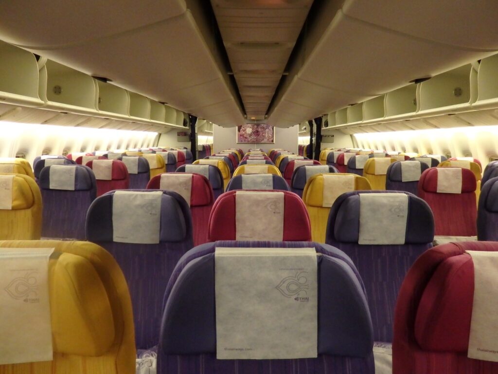 タイ航空の飛行機の中の画像
